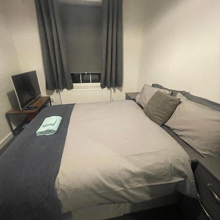 Super Streatham Room Лондон Екстер'єр фото
